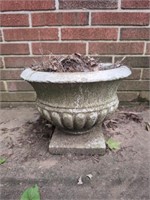 Concrete round urn flowerpot