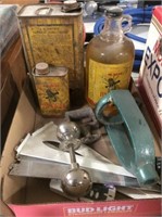 Tray lot -  Vintage Fly Killer and metal pieces