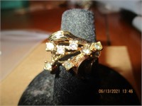18k h.g.e. Ring w/Clear Stones-4.3g