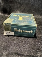 WEDGEWOOD CIGAR BOX 5 1/2" X 5 1/2" X 2 1/2"