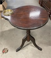 Vintage smoking table with ashtray 23 inches tall