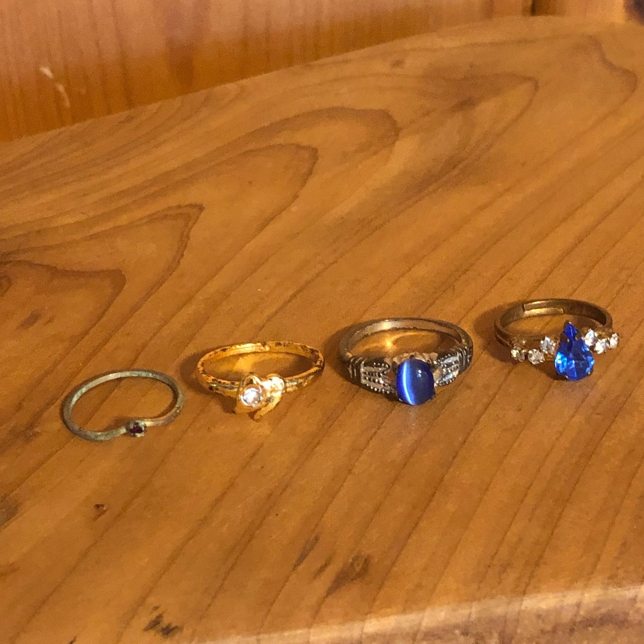 Gold Tone & Silver Tone Mixed Costume Ring Lot