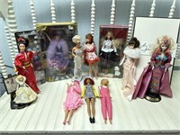 Fashionista Barbie, Barbies & Doll Accessories