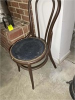 LEATHER BOTTOM VINTAGE STYLE CHAIR