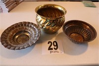 Brass Planter & (2) Metal Bowls(R1)