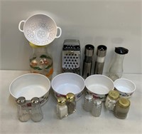 Kitchen Items, Bowls, Shakers, etc.