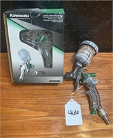 Kawasaki Detail Spray Guns (One New in Box)