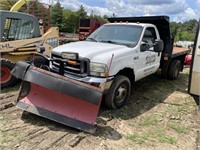 2002 Ford F350 Truck with Plow