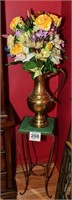 Plant stand 29" + brass vase 21" +