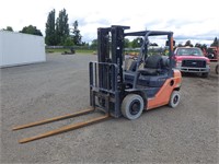 2014 Toyota 8FGU25 Forklift