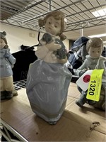 NAO BY LLADRO PORCELAIN SCULPTURE GIRL W DOG