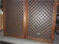 2 Panasonic speakers