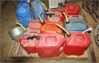 Pallet gas cans