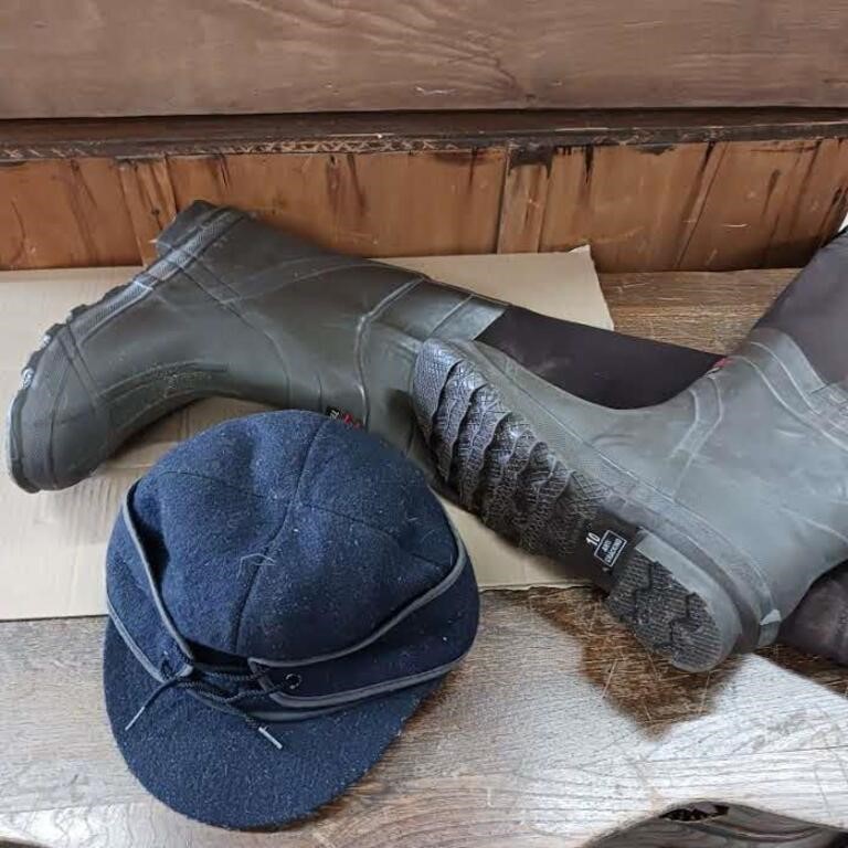 200 Gram Boots - Hat