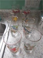 Vintage drinking glasses with birds