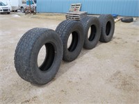 SET OF 4 WELL USED 305 / 70R17 TIRES