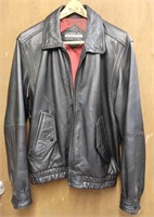 Vntg Leather Member's Only Jacket Sz 40