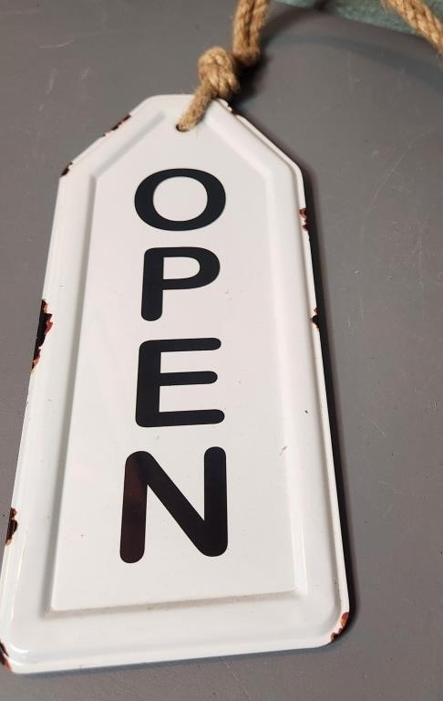 Open/Closed Sign