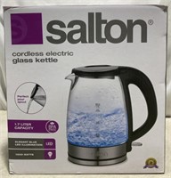 Salton Glass Kettle *opened Box