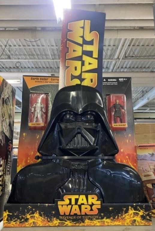 STAR WARS EPISODE 3 DARTH VADER FIGURE CASE