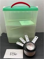 Snapware Container & Metal Measuring Cups