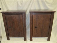 Pair of Single Door Cabinets / End Tables