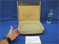 pampered chef baking dish - new in box