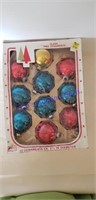 Vintage  Christmas  balls. 2 boxes
