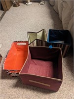4 cloth cube drawers (Bedroom 1)