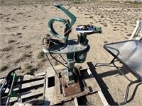 ANTIQUE SKATE SHARPENER W/ 2 DISCS