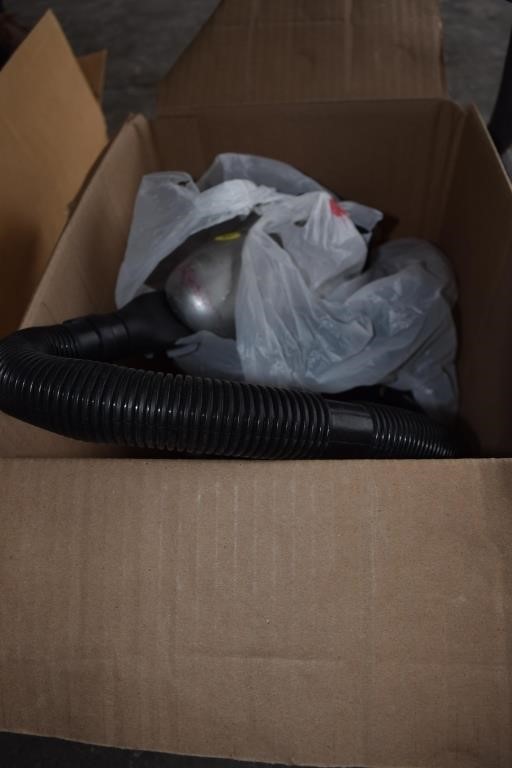 HOSES AND HANDHELD VACUUM