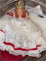 Vintage Hollywood doll queen for a day