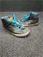 Nike youth size 3.5 high top sneakers
