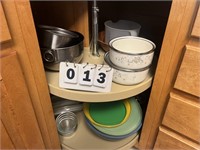 Misc. Plasticware, Mixing Bowls