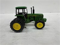 John Deere 4850 Tractor