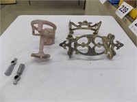 Cast iron bathroom cup and toothbrush holder - 2