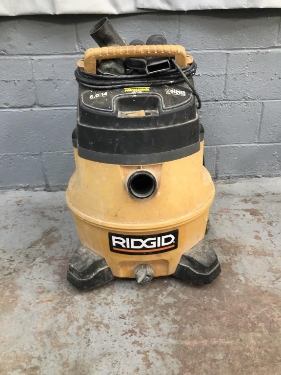 RIDGID SHOP VAC