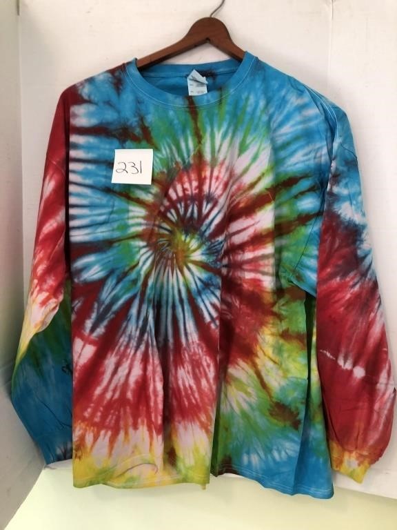 Tie dyed long sleeve tee shirt, 3XL, never worn