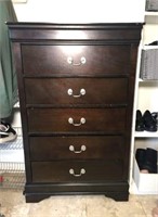 Five Drawer Chest & Matching Nightstand