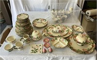 Franciscan Earthenware Desert Rose Set