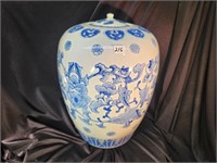 Large Blue/White Porcelain vase