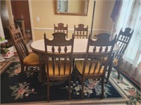 Beautiful wooden table with 6 chairs