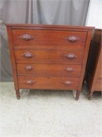 19TH CENTURY CARVED MAHOGANY VICTORIAN