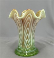 Boggy Bayou 6" squatty vase - lime green opal