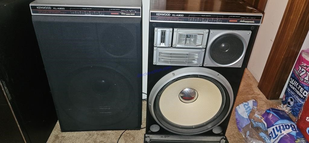 Pair of Kenwood 17 inch 5 way 5 speaker system