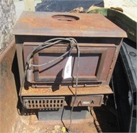 Appalachian wood stove model Trailmaster 4N1.