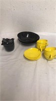 Black and yellow Melamac dishes