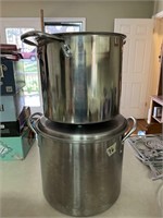 2 Stainless Steel Pots with Lids