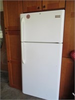 frigidaire refrigerator - plugged in and working