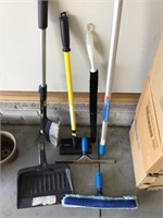 cleaning tools, dust pan